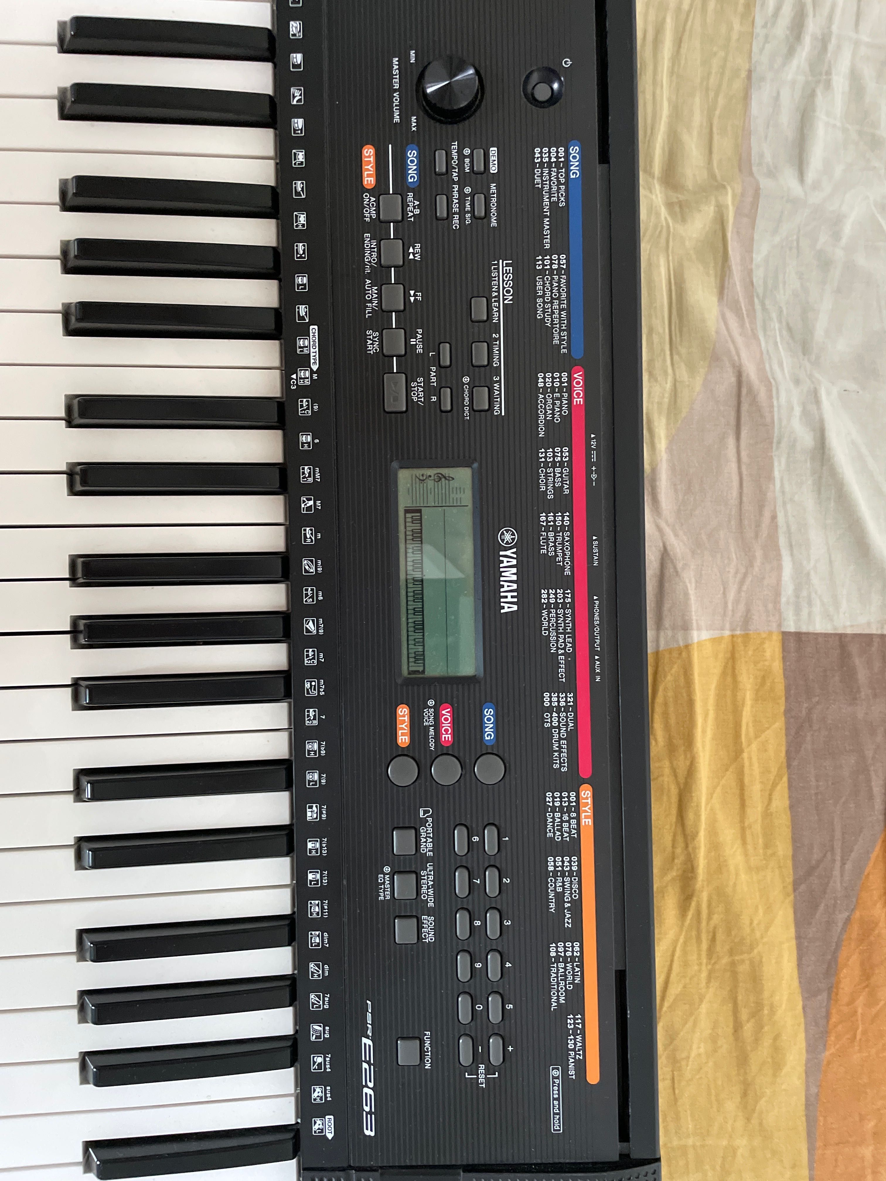 Синтезатор Yamaha PSR-E263