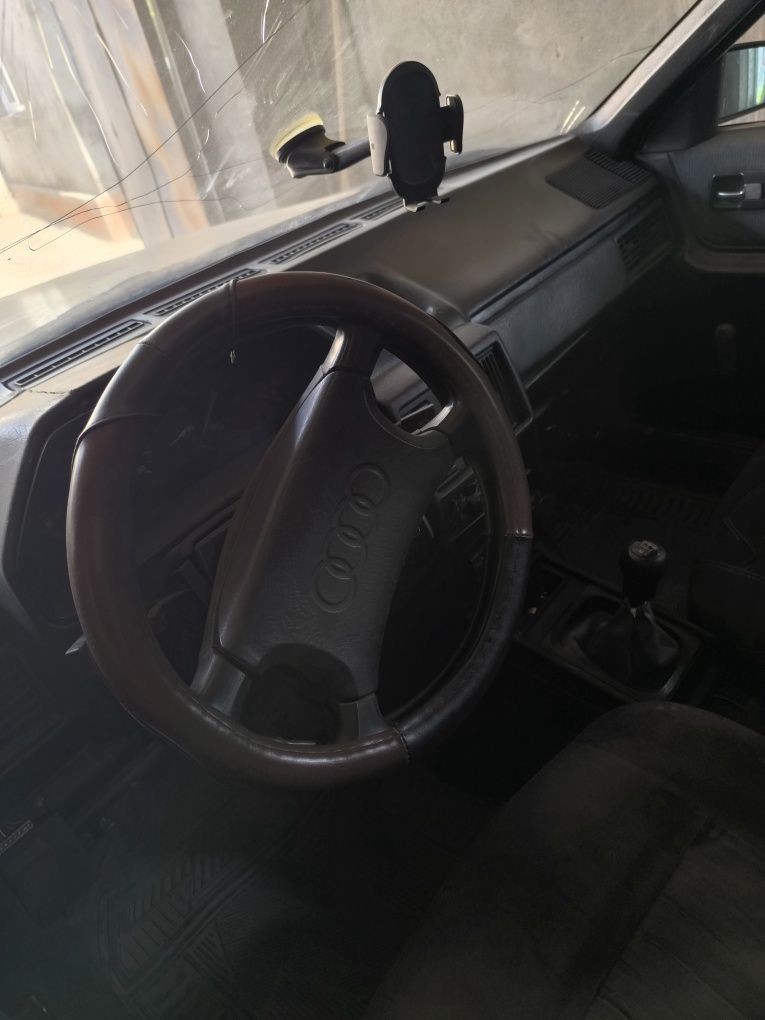 Audi 100 c3 на ходу состаяние средние машина на запчасти продаётся