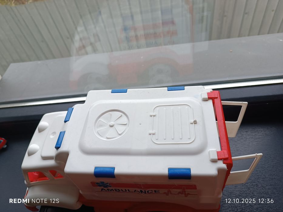 Ambulanta de jucarie