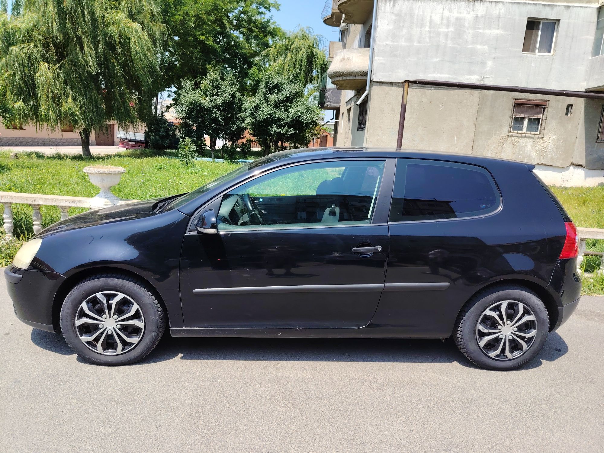 W. GOLF 5 anul 2006
