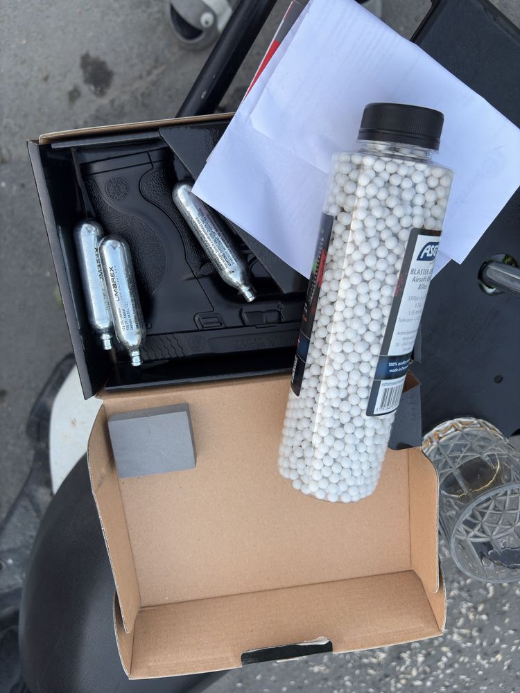 vand replica pistol  airsoft
