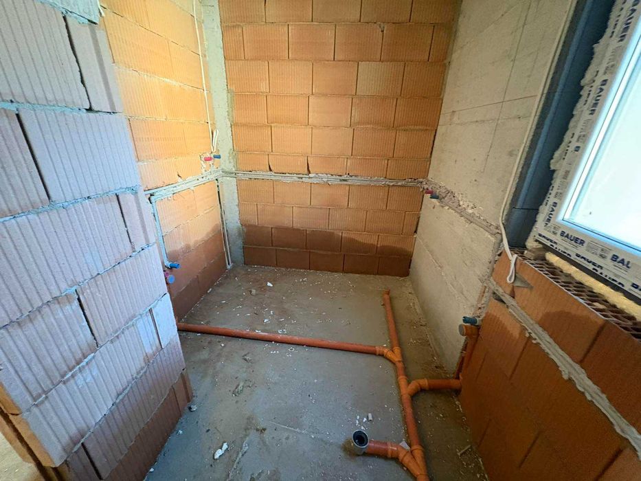 Тристаен с паркомясто, кв. Виница