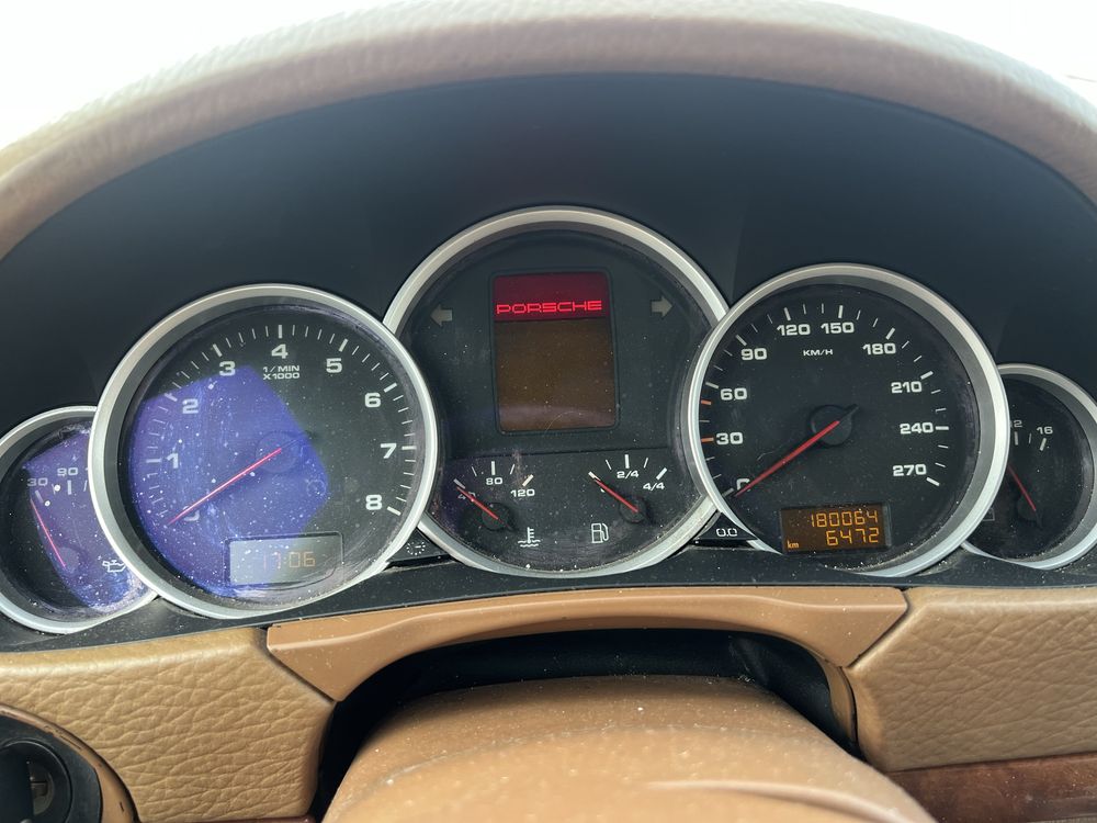 Porsche Cayenne 4.5 S , Порше кайен На Части !!!