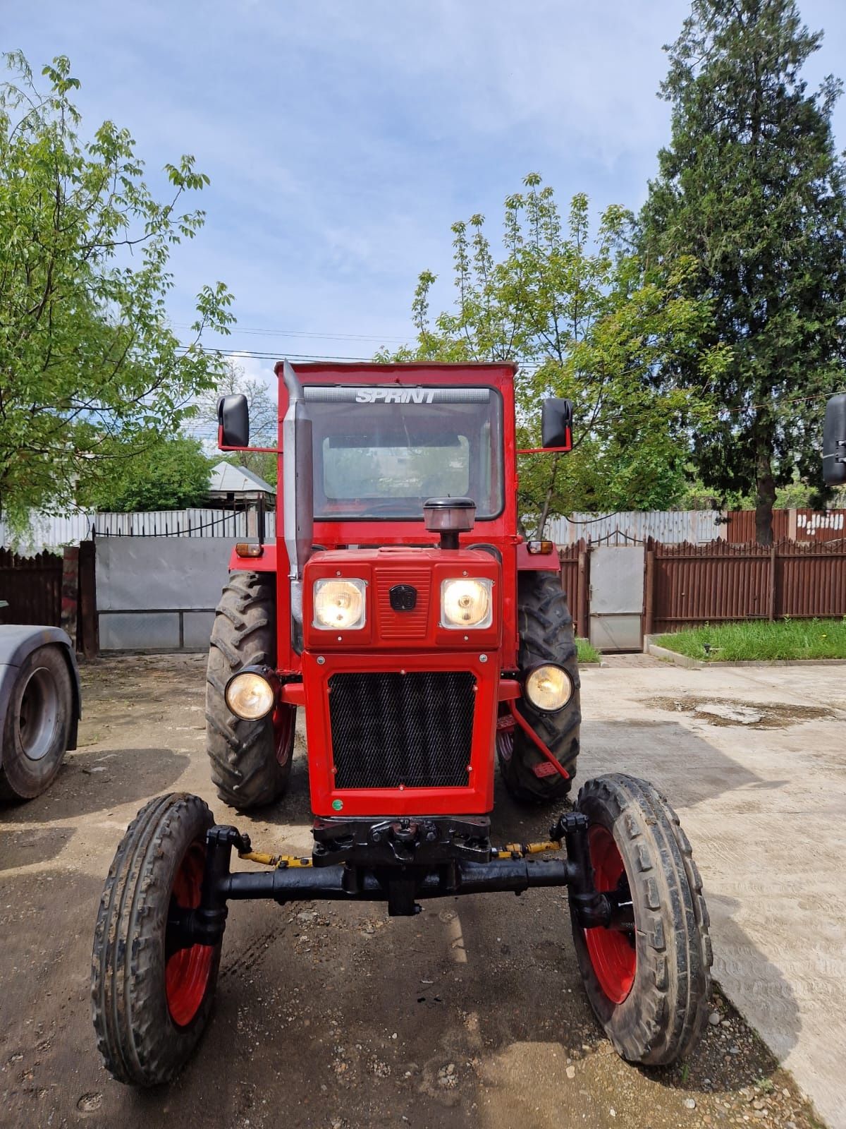 Tractor     U650