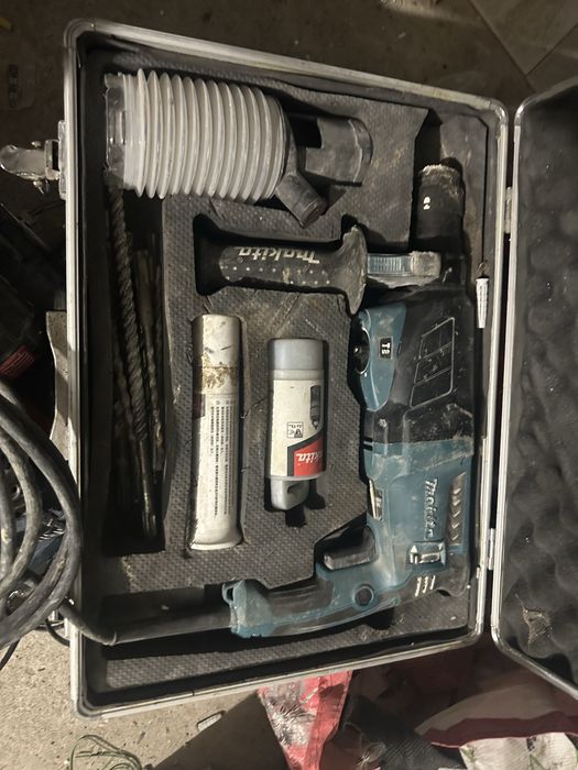 Vand makita  in state foarte buna de functionare