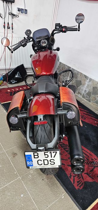 Motocicleta Indian Scout Rogue