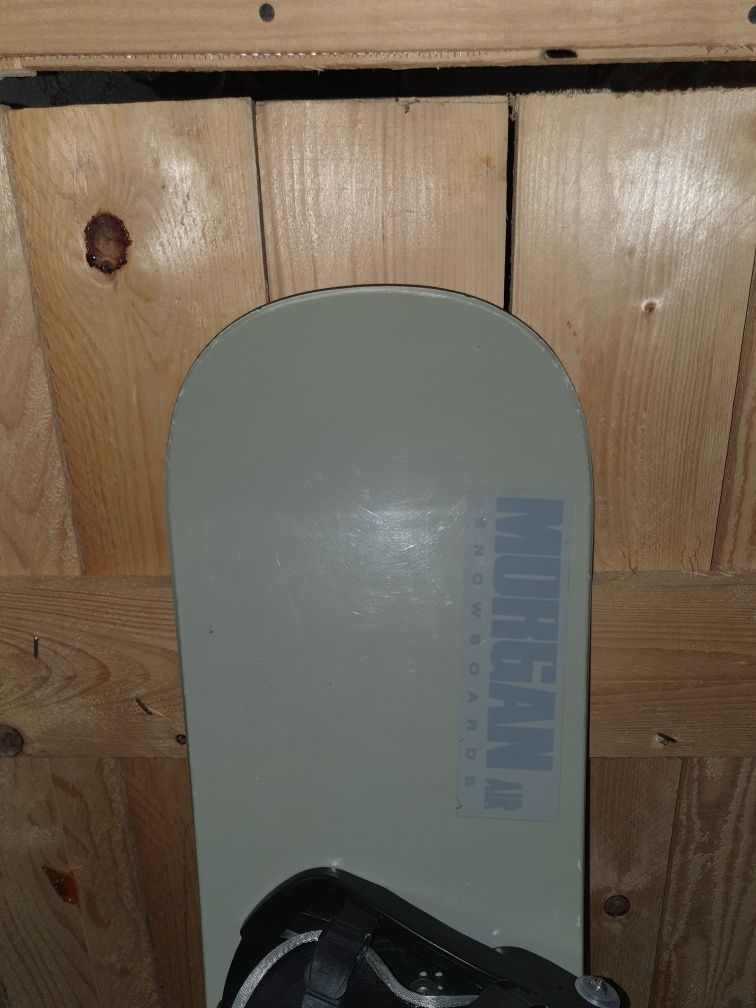 Vând placa snowboard, legături, boots, casca și ochelari