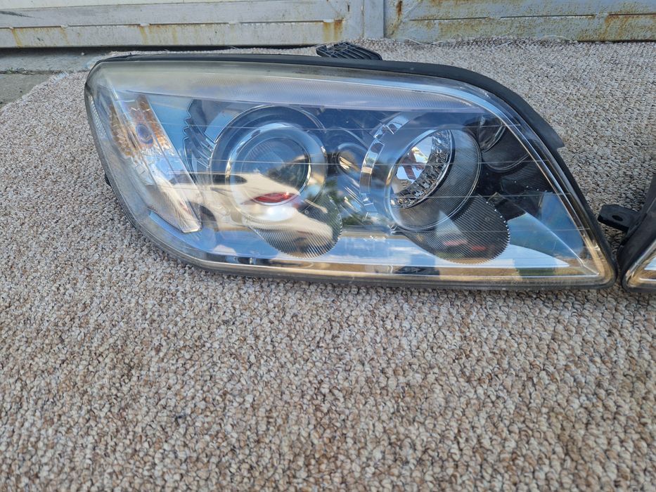 Faruri cu lupa Chevrolet Captiva 2012