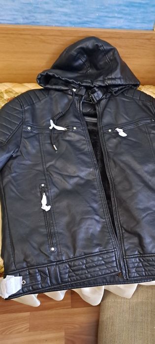 Мъжко зимно ново яке 65лв.