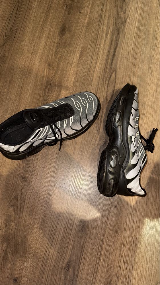Обукви Nike TN сив цвят