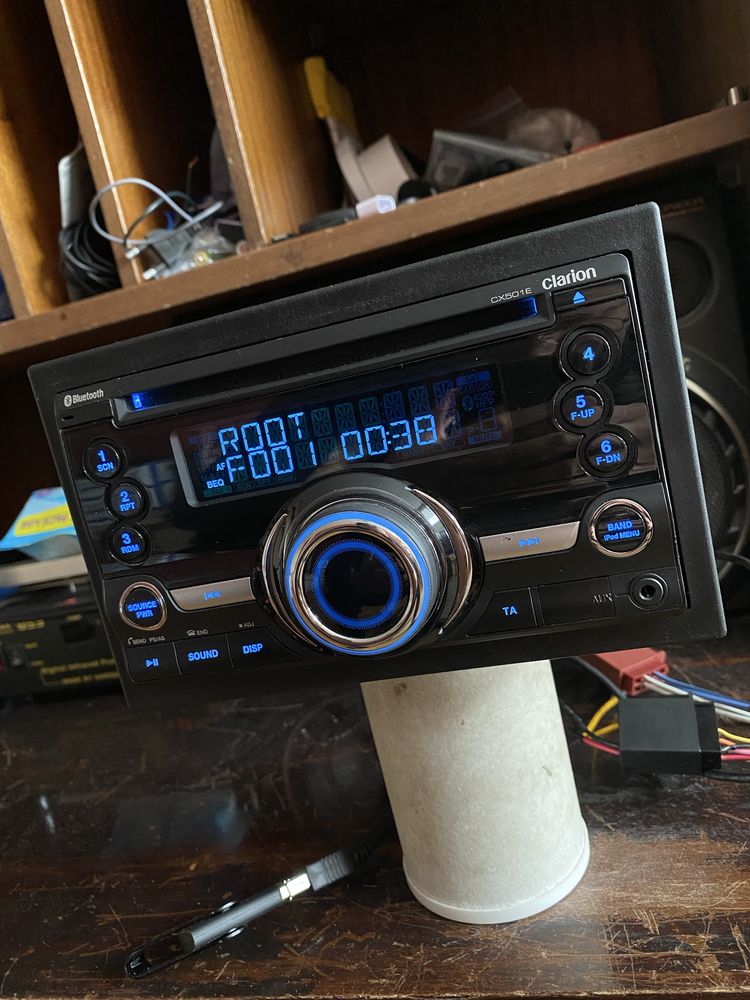 CLARION CX501E - УНИКАТ! - BLUETOOTH, USB, Радио плеър за кола сд cd