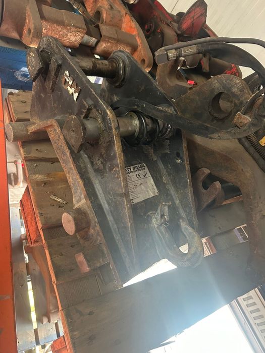 Cuplă hidraulica rapidă CAT/VOLVO/JCB 5tone