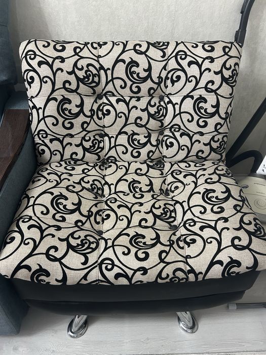 Продается кресло в хорошем состояний