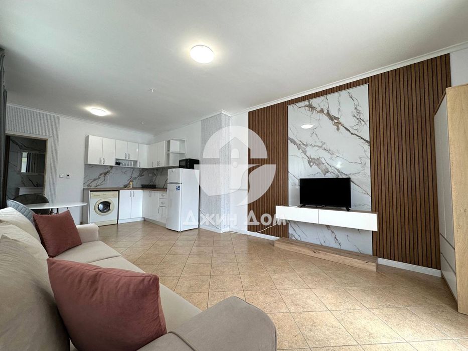 Продава се Четиристаен апартамент в к.к. Слънчев бряг - 120 кв.м за 1000 €/кв.м - Снимка #2