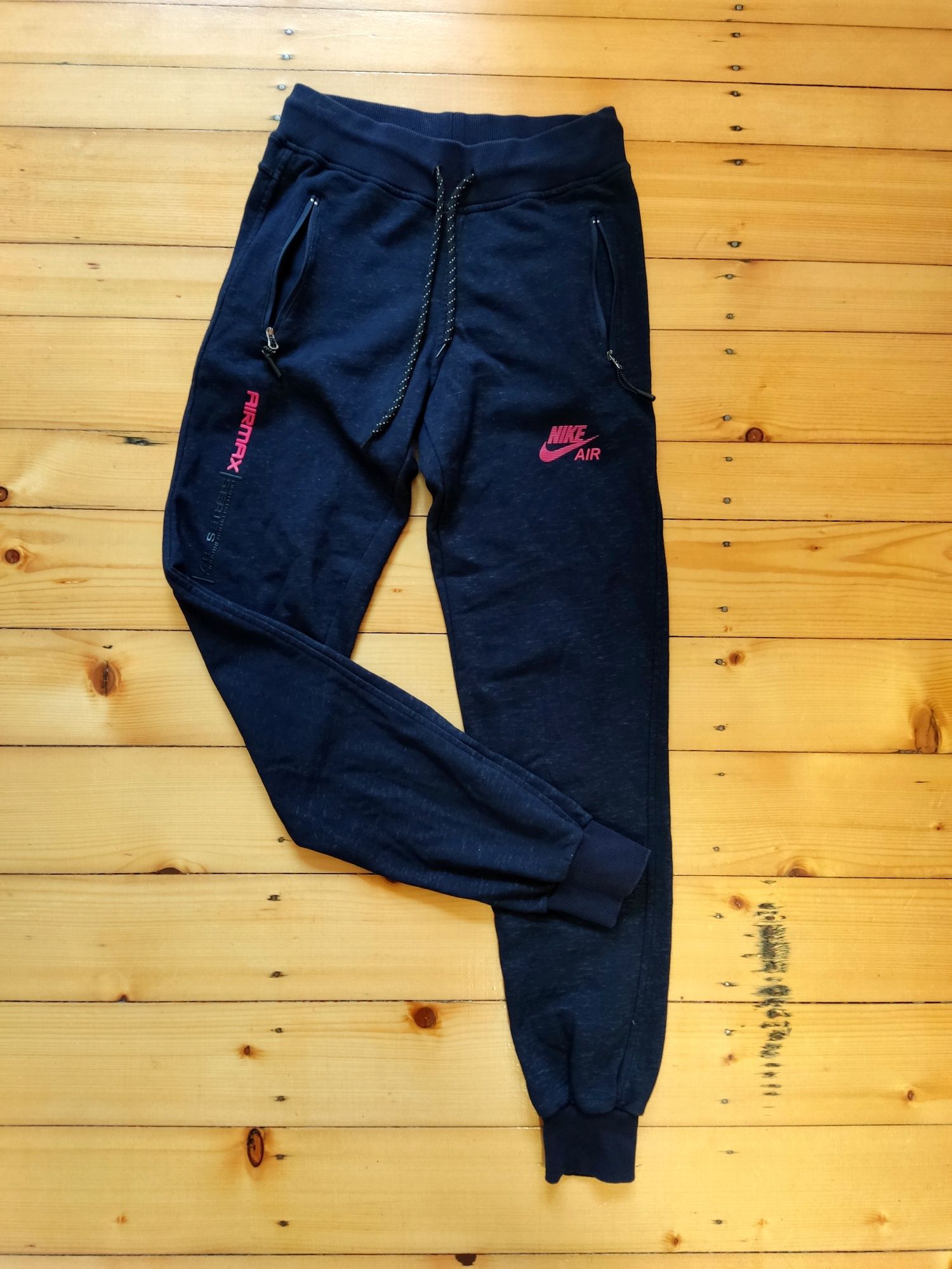 Pantaloni Nike S