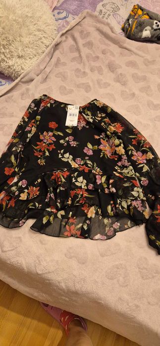 Продавам нова блуза "Mango"