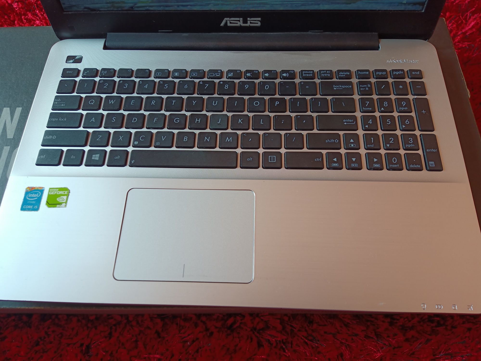 Laptop Asus I5, slim, fabricat 2019, RAM 8G