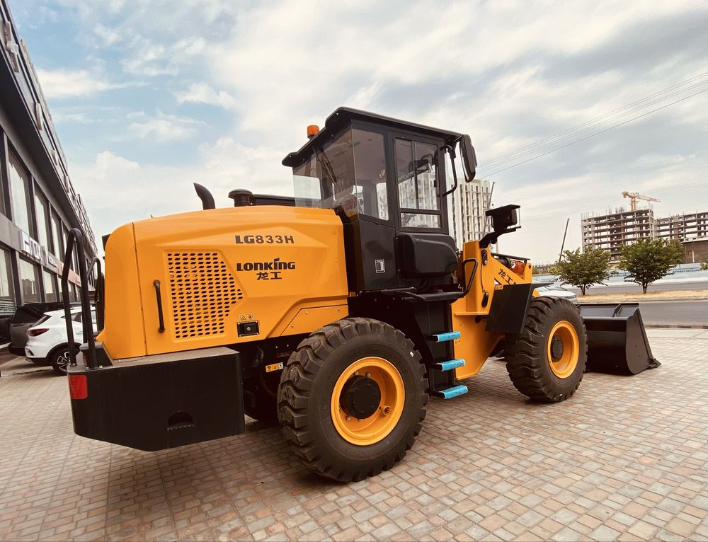 Погрузчик LG833H