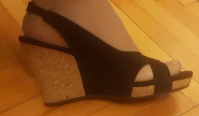 Sandale piele naturala întoarsă, UGG negru, talpa pluta, marime 38
