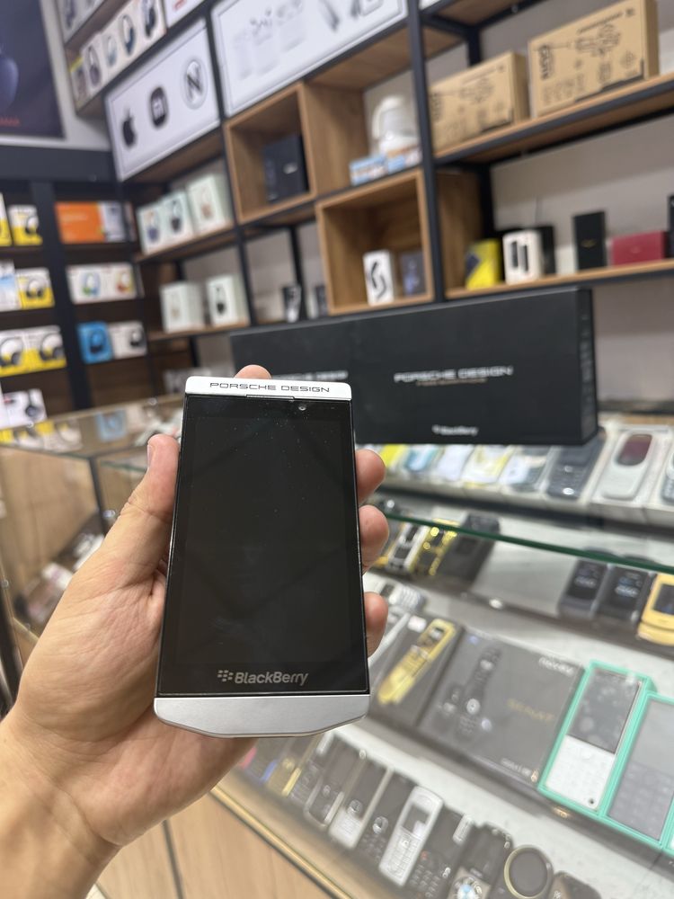 Black berry PorsChe Design новый пачка