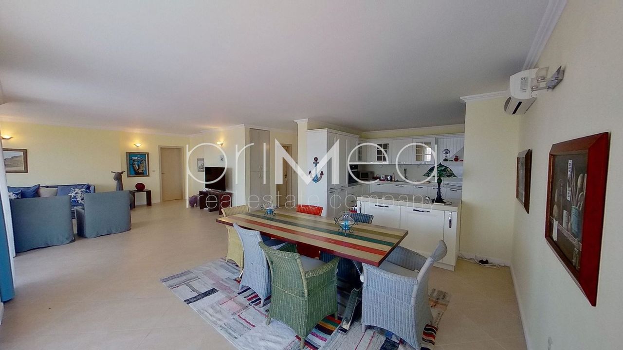 Продава се Многостаен апартамент в с. Лозенец, Област Бургас - 260 кв.м за 2577 €/кв.м - Снимка #1