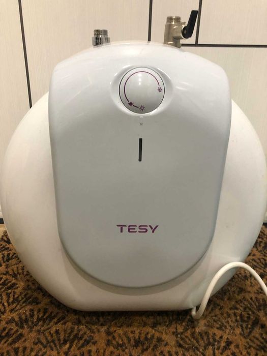 Почти нов проточен бойлер Tesy
