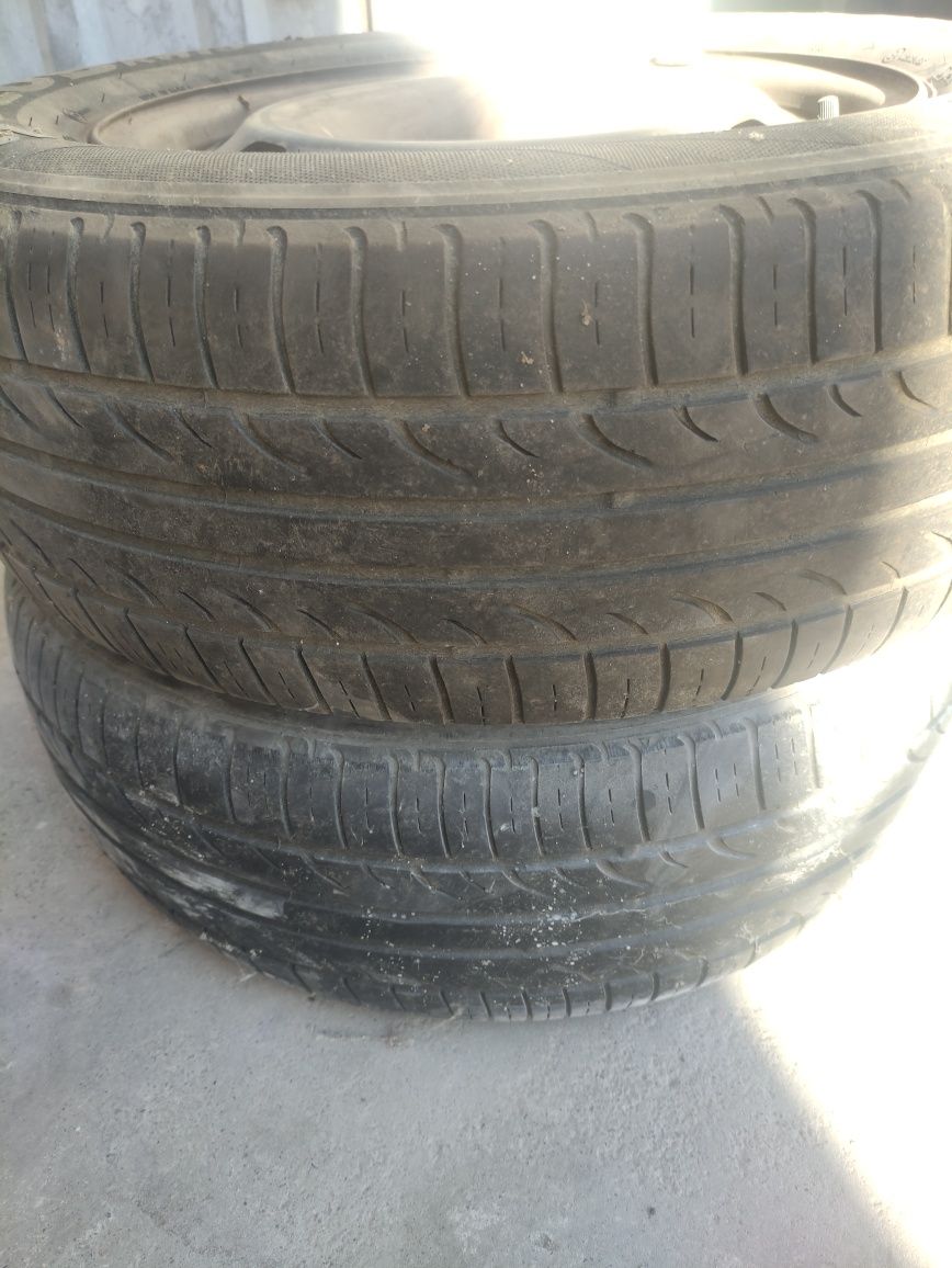 Vând 4 anvelope vara Fulda și 2 Kumho 195/65 R15