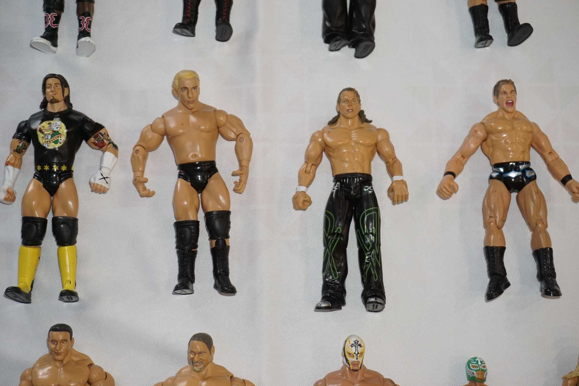 24 Кеч Фигури на Jakks Pacific Torrie Wilson/Chris Benoit/Kane/Edge