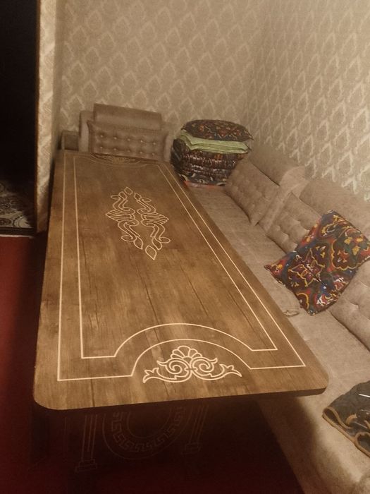 Zal uchun mebil fabrichni