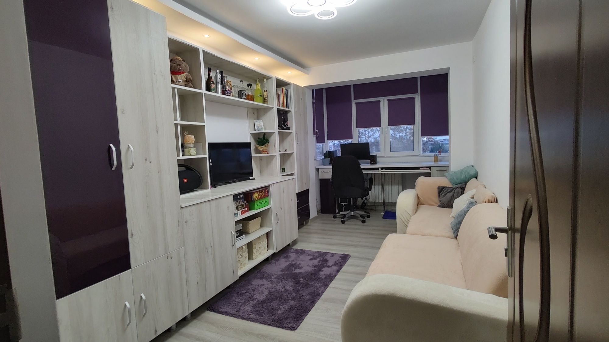 Proprietar: VÂND Apartament 3 camere - Mangalia