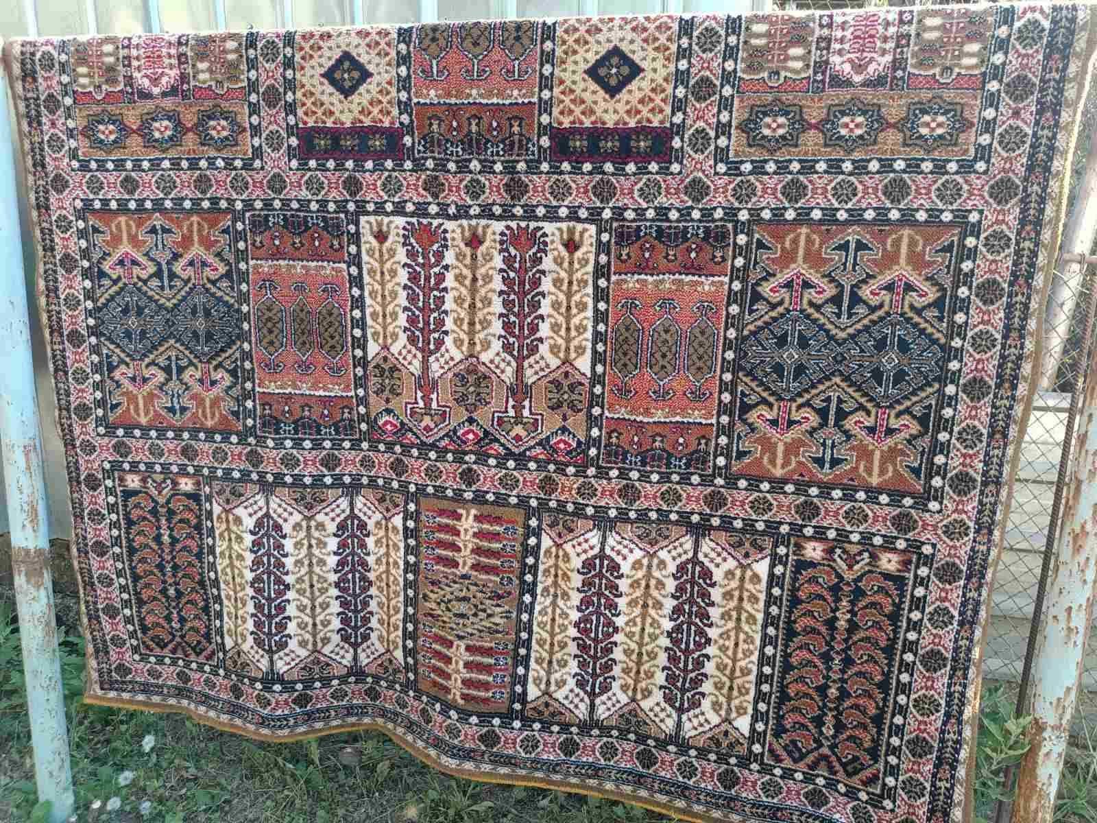 Продавам персийски килим