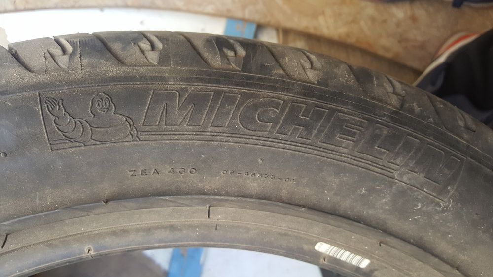 Гуми 225 55 18 2 броя мишелин