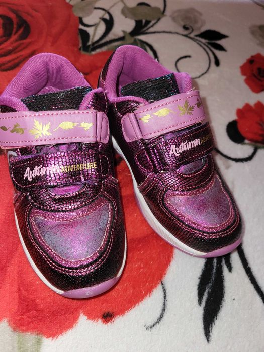 Adidasi Frozen marimea 29