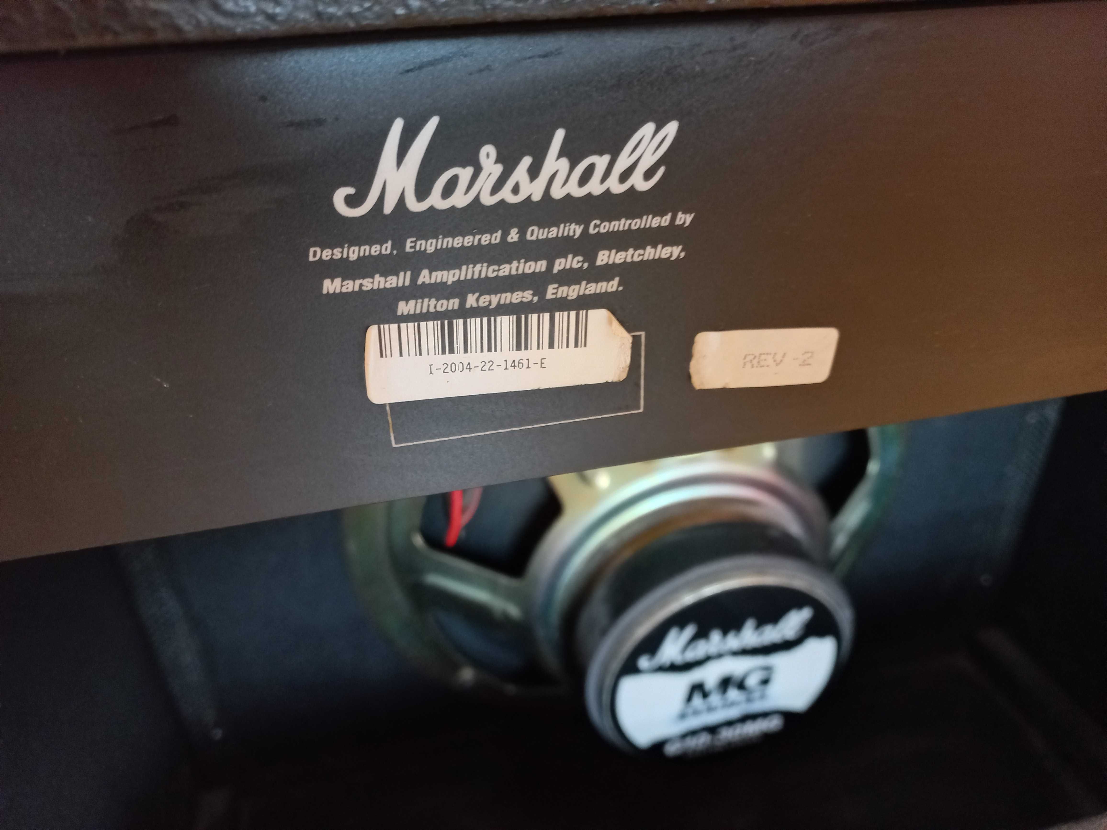 chitară electrică squier bullet strat și amplificator Marshall 30W
