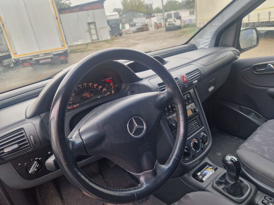 MERCEDES A 180 dis