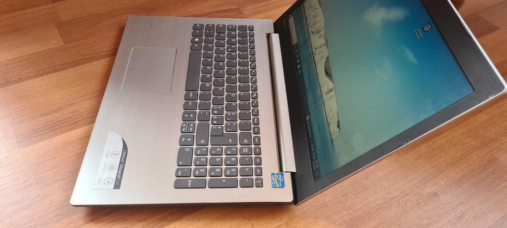 Laptop Lenovo core i3 ,  12 gb ram ssd 240