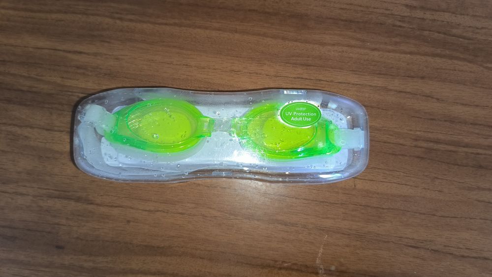 Очки для плаванья,зеленые