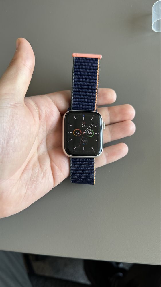 Apple Watch SE (2023) - 44mm, Cellular