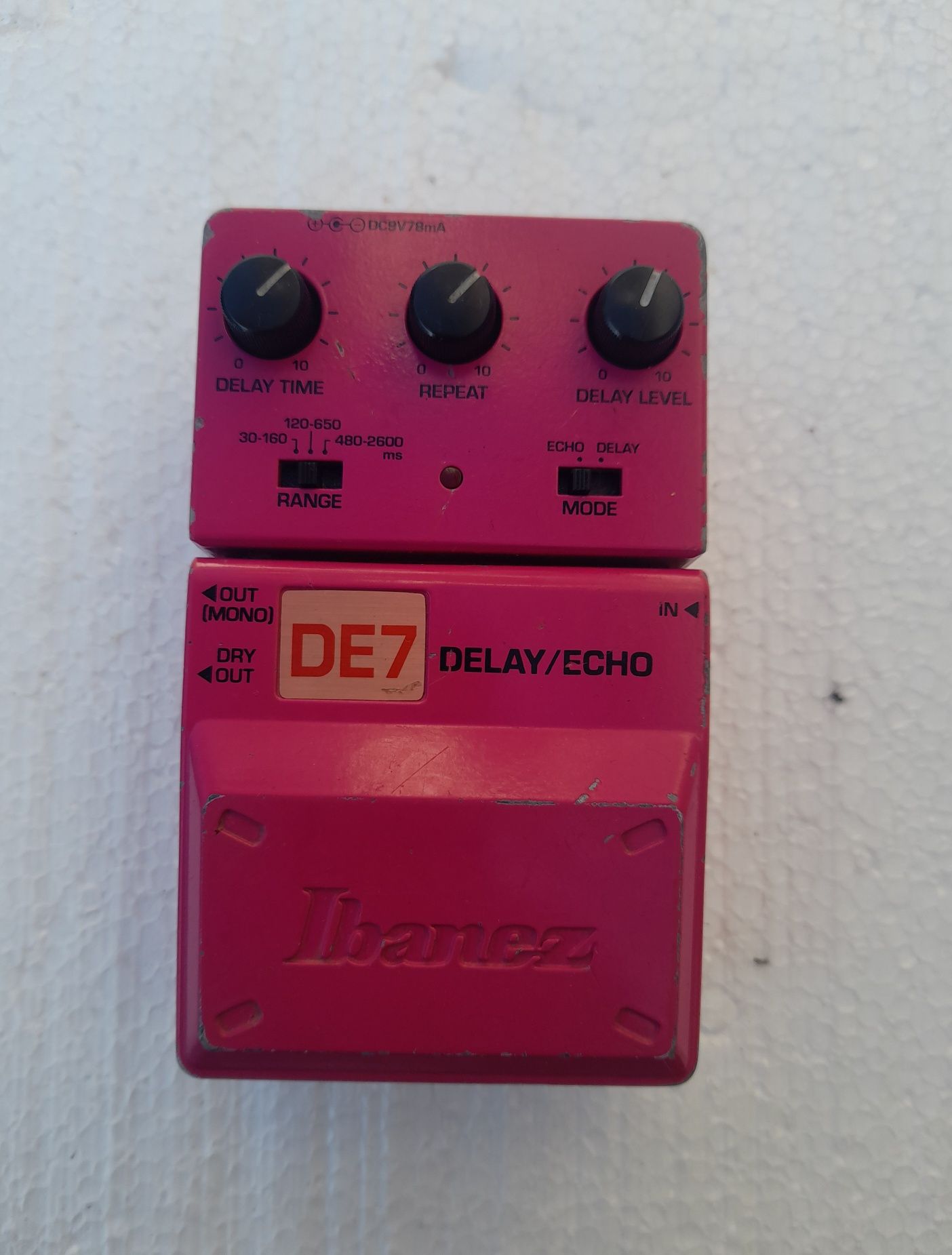 Ibanez DE-7 pink delay / echo pedala efect chitara