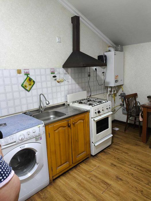 Сдаю 1 комнатную квартиру на Карасу 6 !