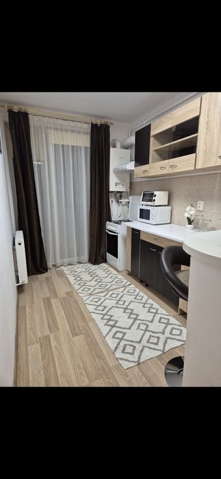 Închiriez  apartament o cameră