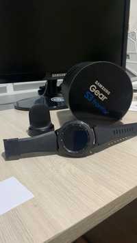 Часы Samsung Gear s3