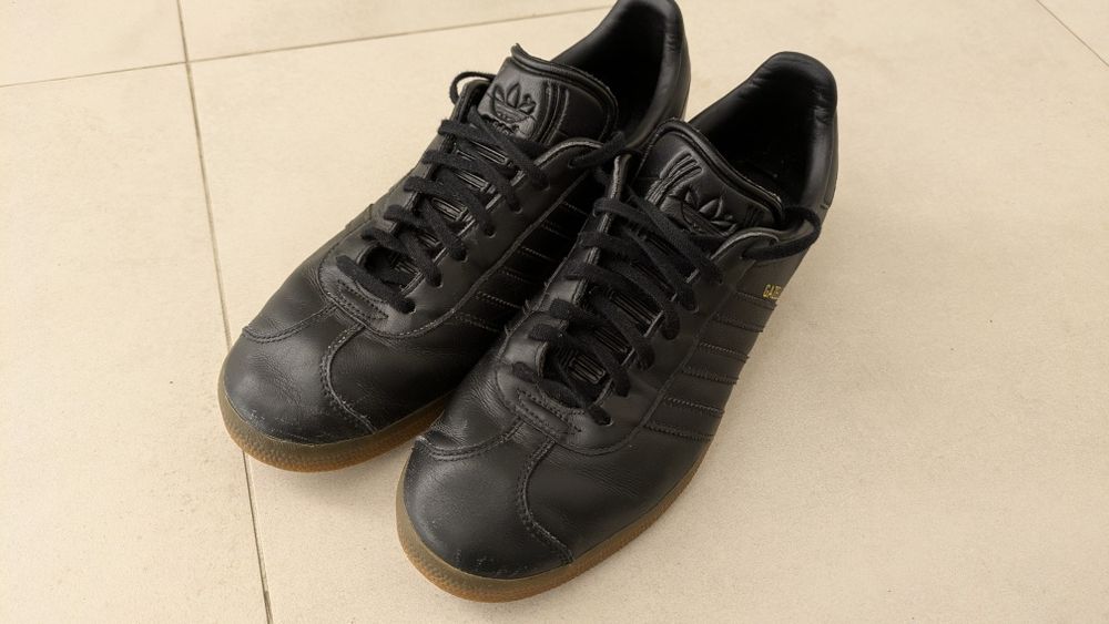 Adidas gazelle черные