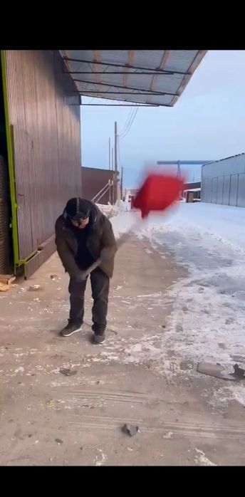 Снегоуборник прочный материала