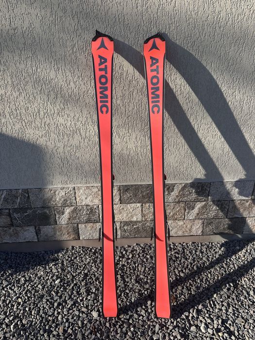 Schiuri Atomic 1,57 FIS