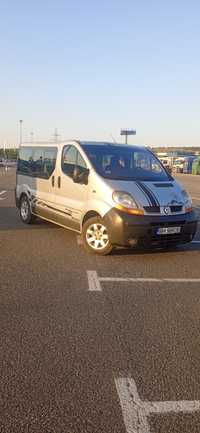 Vand sau schimb Renault Trafic