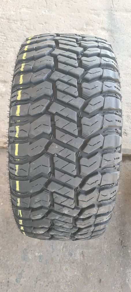 2 anvelope M+S Radar Renegade R/T 33/12,50/20