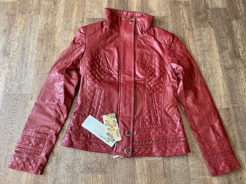 Женская куртка 44 размер. Новая.