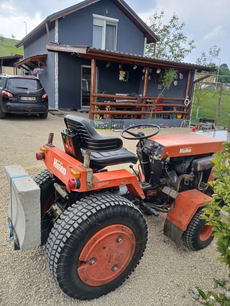 Tractoras Hako de vavzare