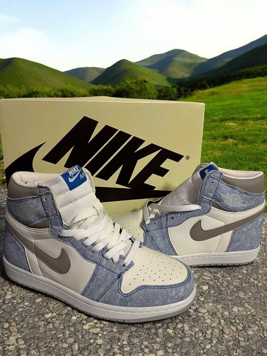 Adidasi Nike Jordan 1 High Hyper Royal - Adidasi Unisex Noi